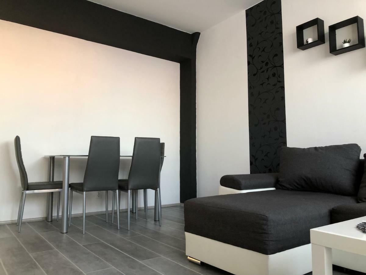 Dave Apartman Szeged Ngoại thất bức ảnh