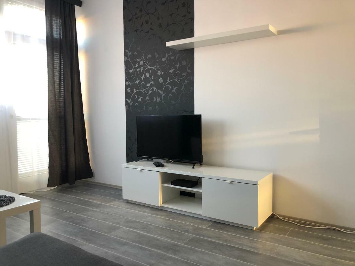 Dave Apartman Szeged Ngoại thất bức ảnh
